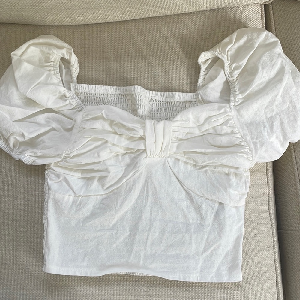 Teen Girls Bow Front Puffed sleeve blouse